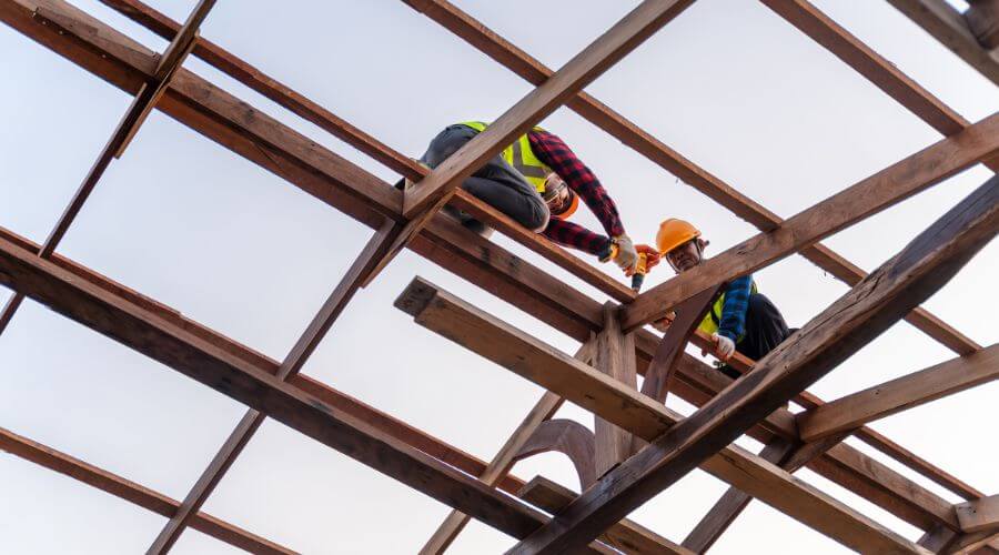 Expert Emergency Roof Repairs services in Asherton, TX